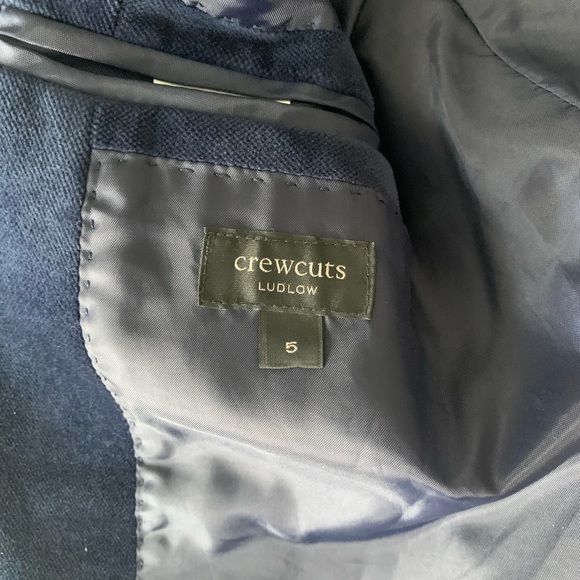 Beautiful toddler boys Ludlum navy velvet blazer from j crew - Picture 3 of 5